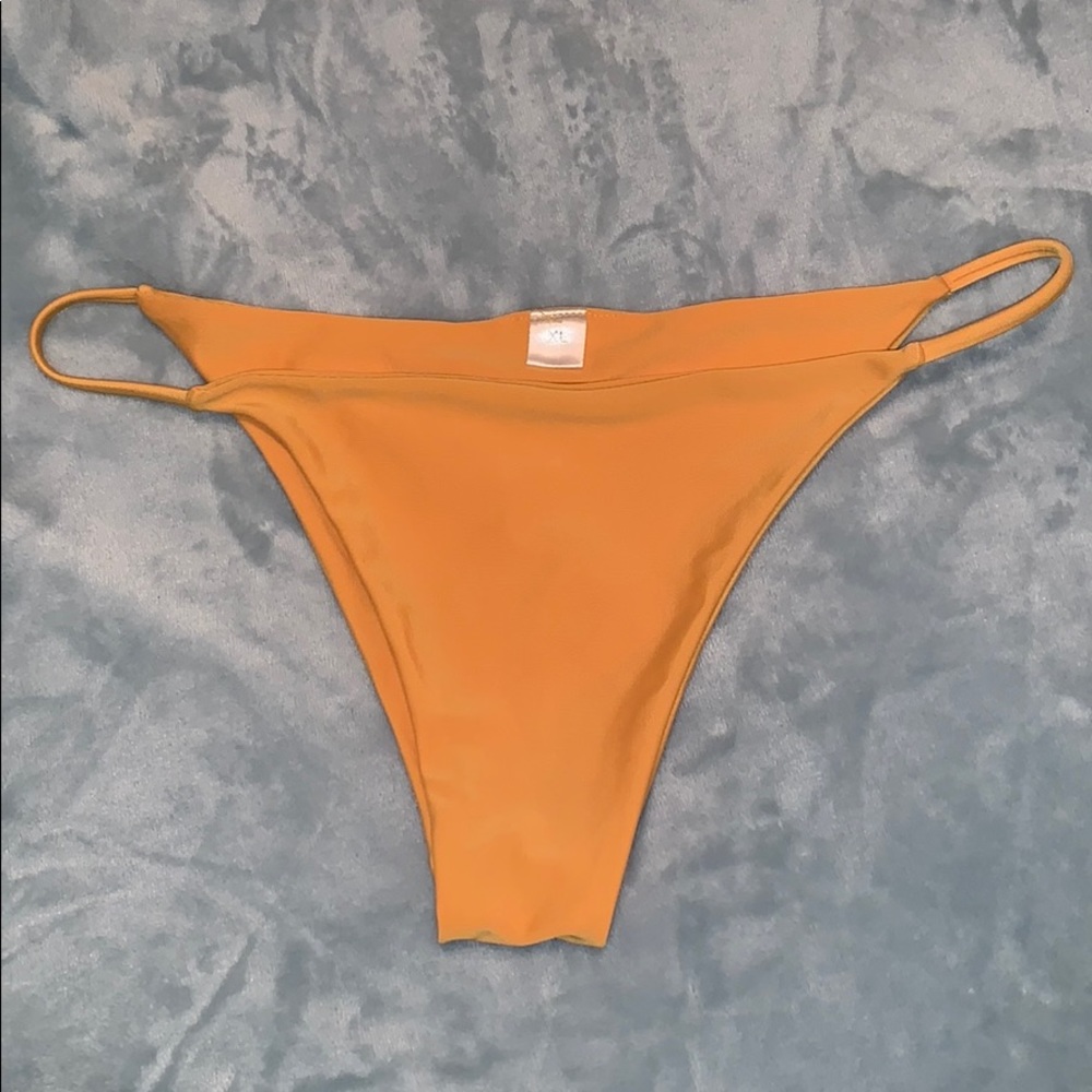 🐙Cheeky Goldish Yellow Swim Bottoms 🐙